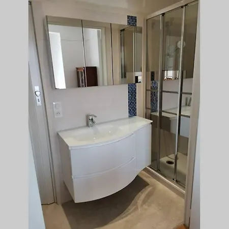 Centre Les Pins Grand Palais Apartment Juan-les-Pins